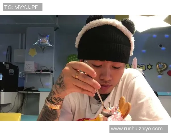 马思唯心中的足球偶像是谁他对这位球星的独特喜爱故事揭秘