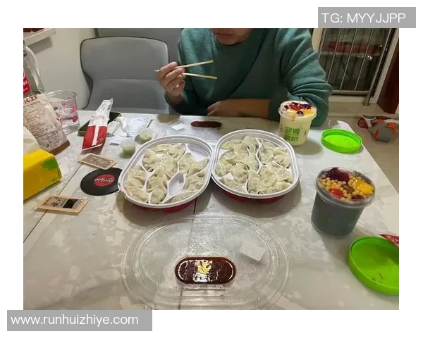 当世界级足球球星相聚中国餐馆共品热腾腾的家乡饺子 当世界级足球球星相聚中国餐馆共品热腾腾的家乡饺子