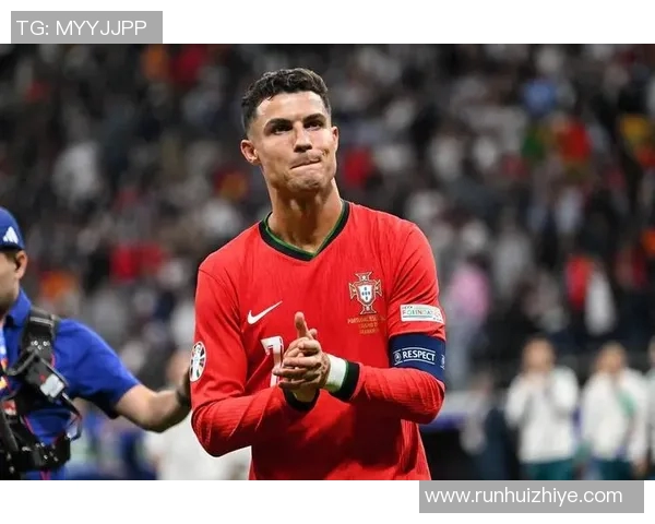 足球明星全名解析：从梅西到C罗探寻全球球坛巨星的成长与传奇